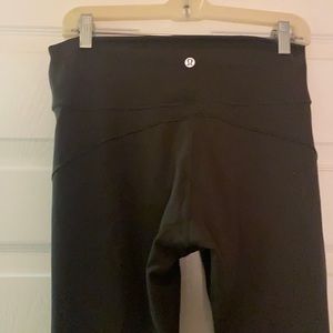 Lululemon fast and free olive army green leggings. Size 10. Good condition